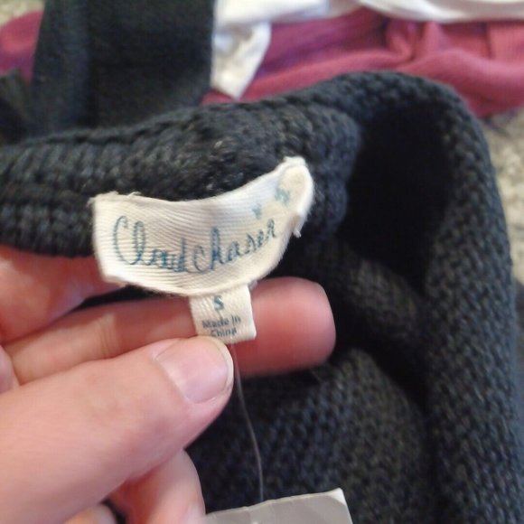 CLOUD CHASER Juniors Sz S Off-the-Shoulder Embroidered Floral Sweater Jet Black - Picture 13 of 16